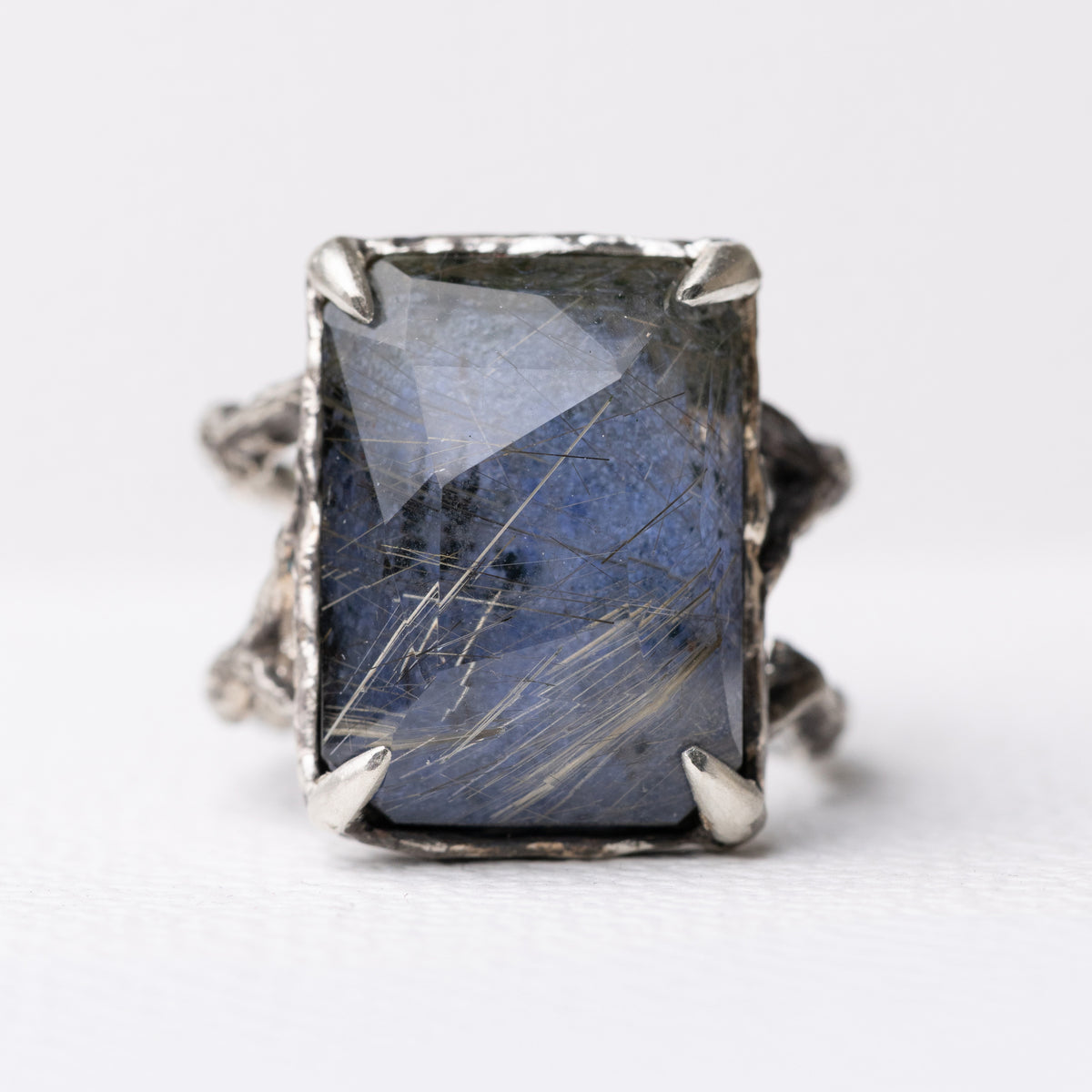 デュモルチェライトとルチルの貼り合せ シルバーリング – ileava jewelry
