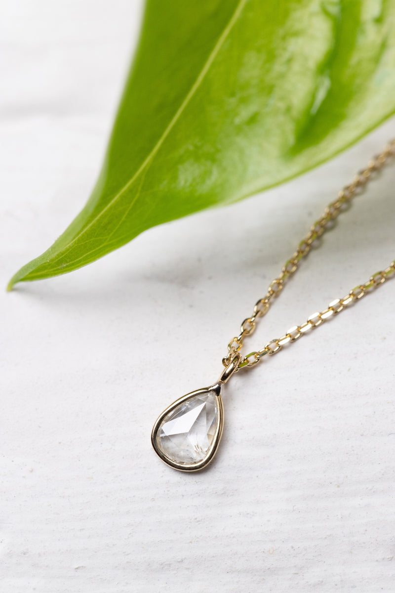 ローズカットダイヤ 大粒の雫 K18ネックレス – ileava jewelry