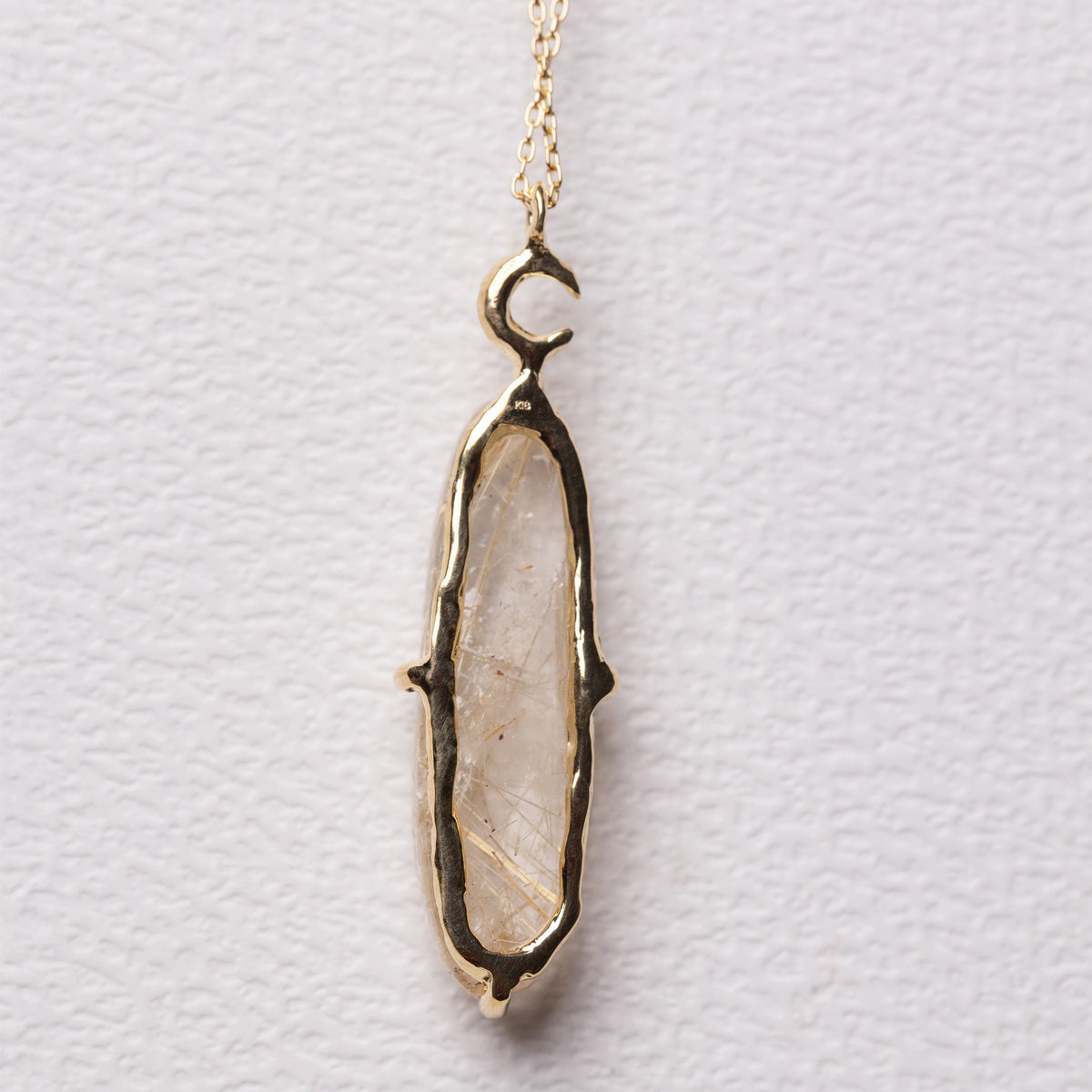 三日月が浮かぶ湖面のネックレス – ileava jewelry