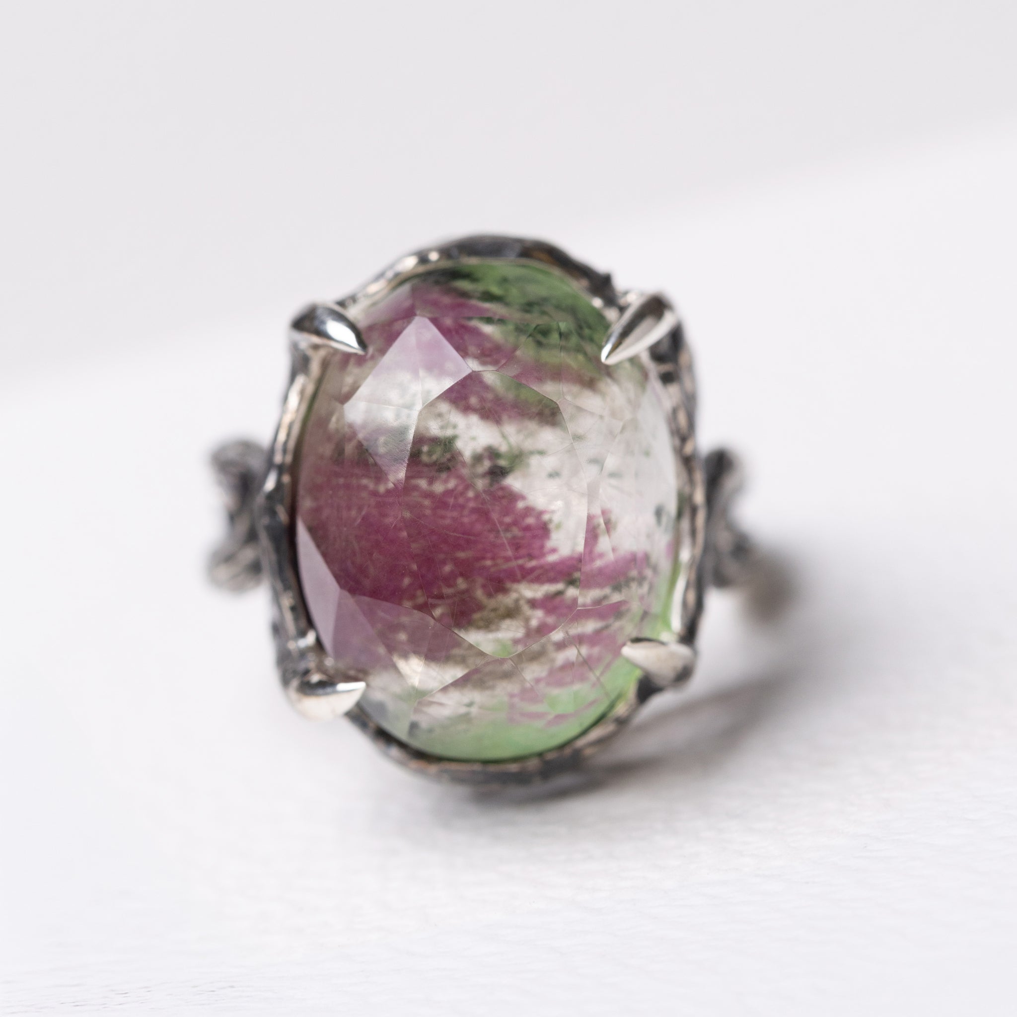 ルビーインゾイサイト＆ルチルクオーツ 小枝の籠リング – ileava jewelry