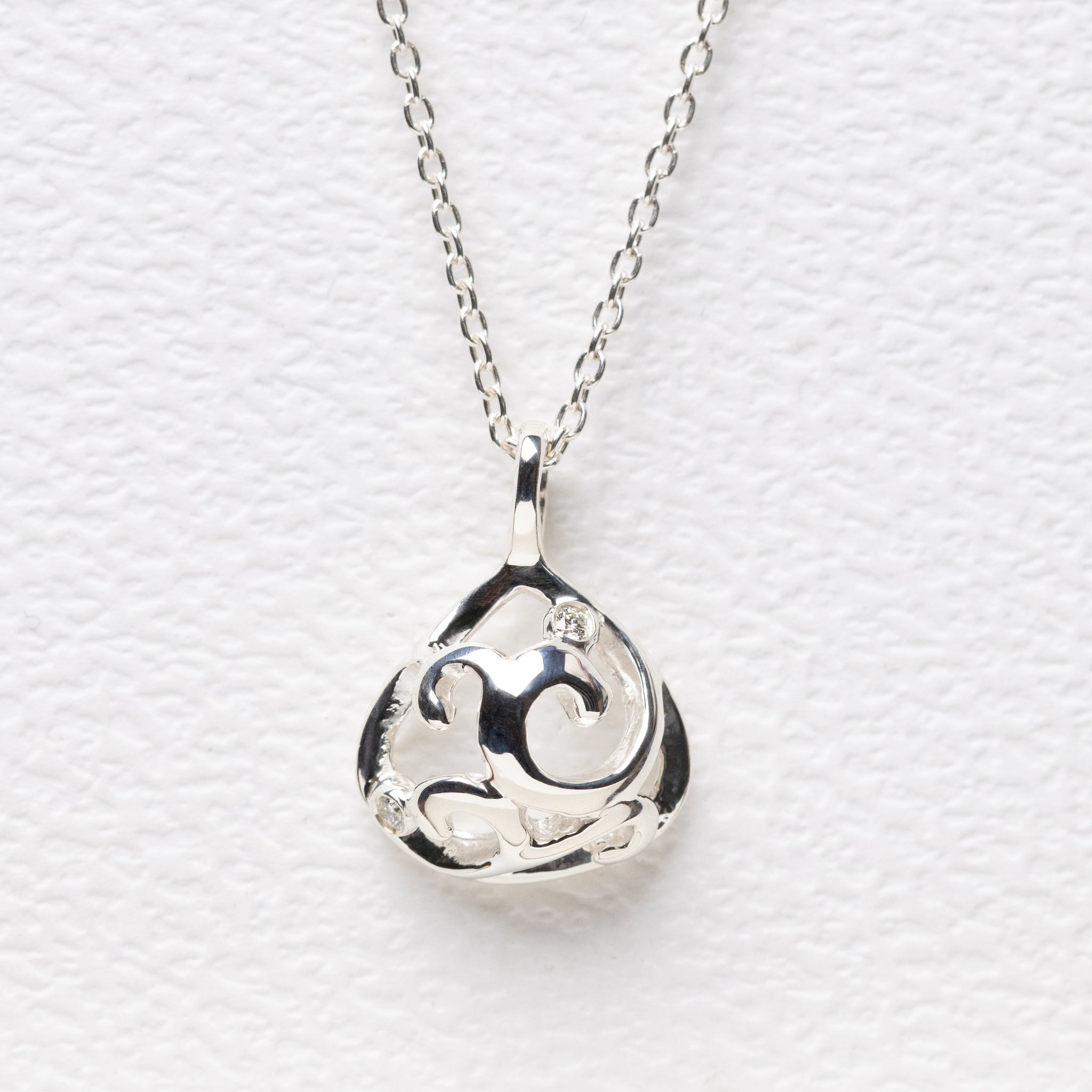 マロン型のアラベスクネックレス (小) – ileava jewelry