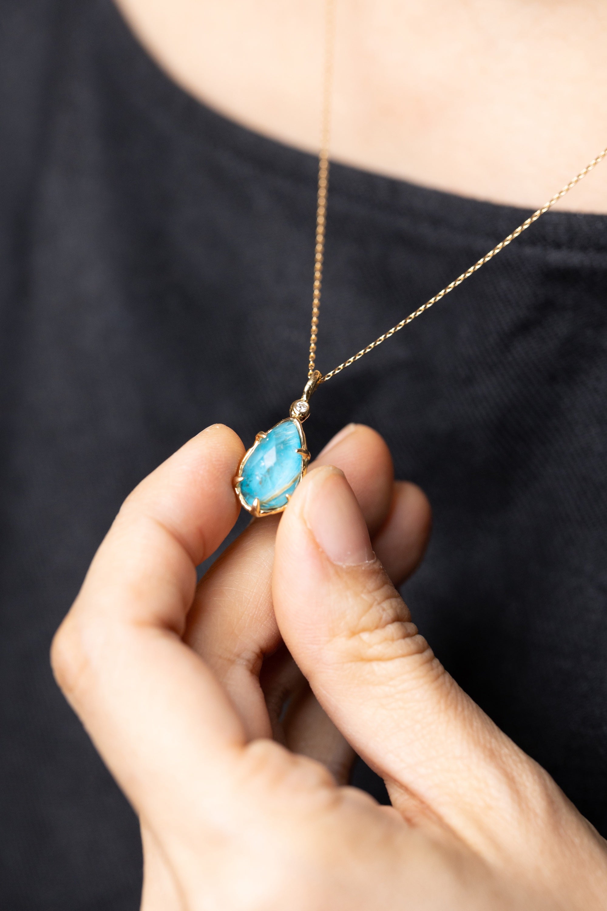 雫形のトルコ石 x ルチルのネックレス – ileava jewelry