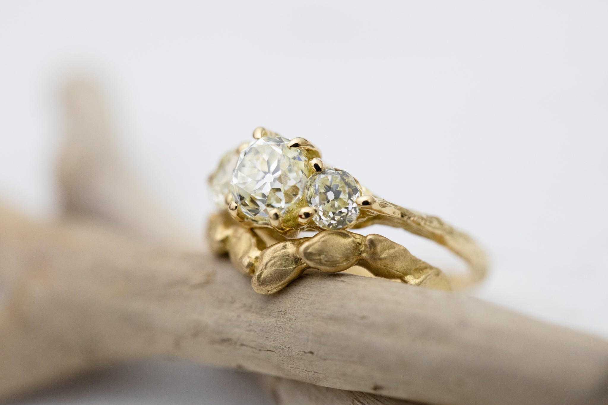 【後払い手数料無料】 3つのアンティークダイヤモンドリング – ileava jewelry アクセサリー