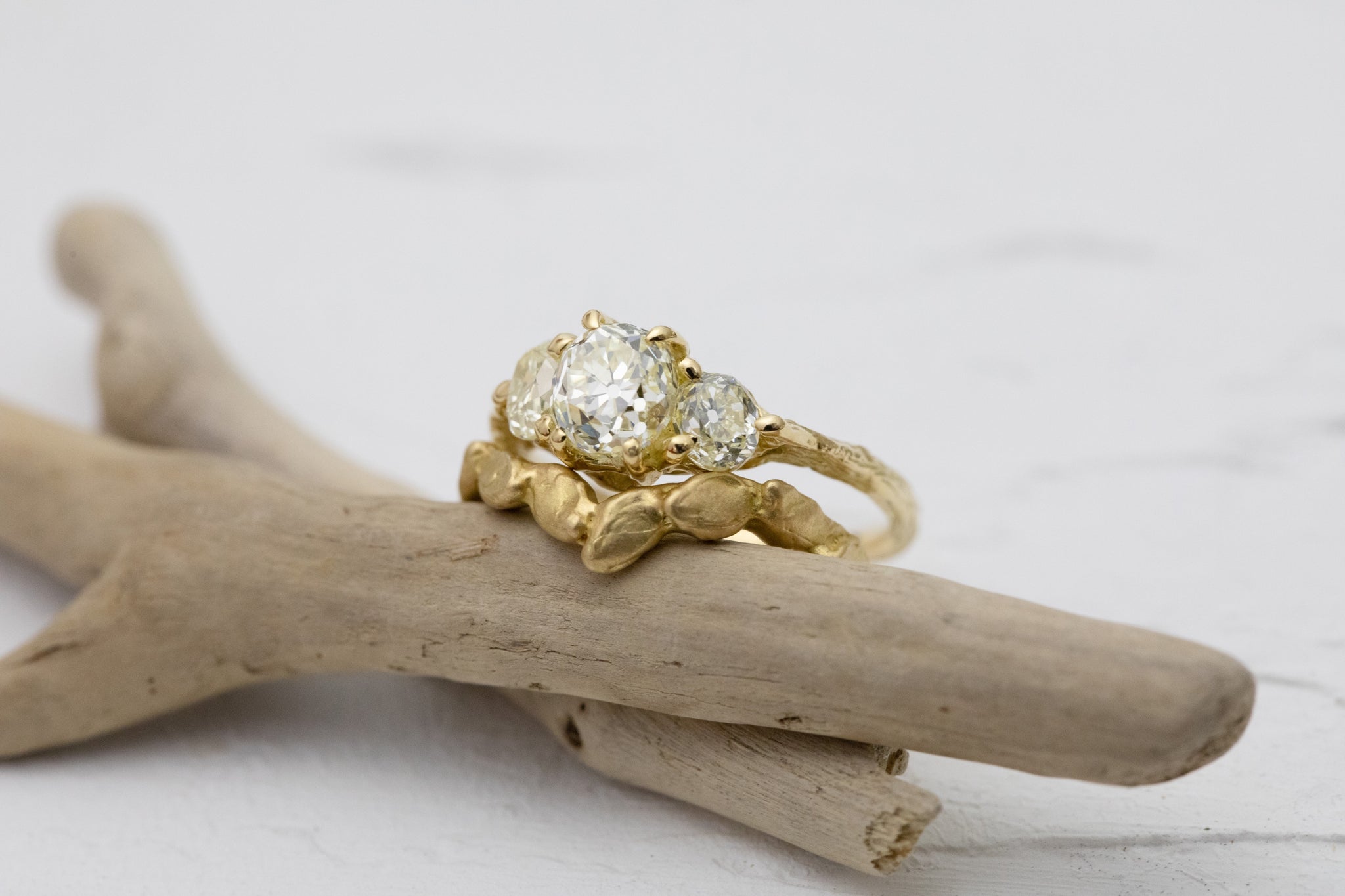 a*o様 フレンチ　アンティーク ダイヤモンドリング 3つのアンティークダイヤモンドリング – ileava jewelry