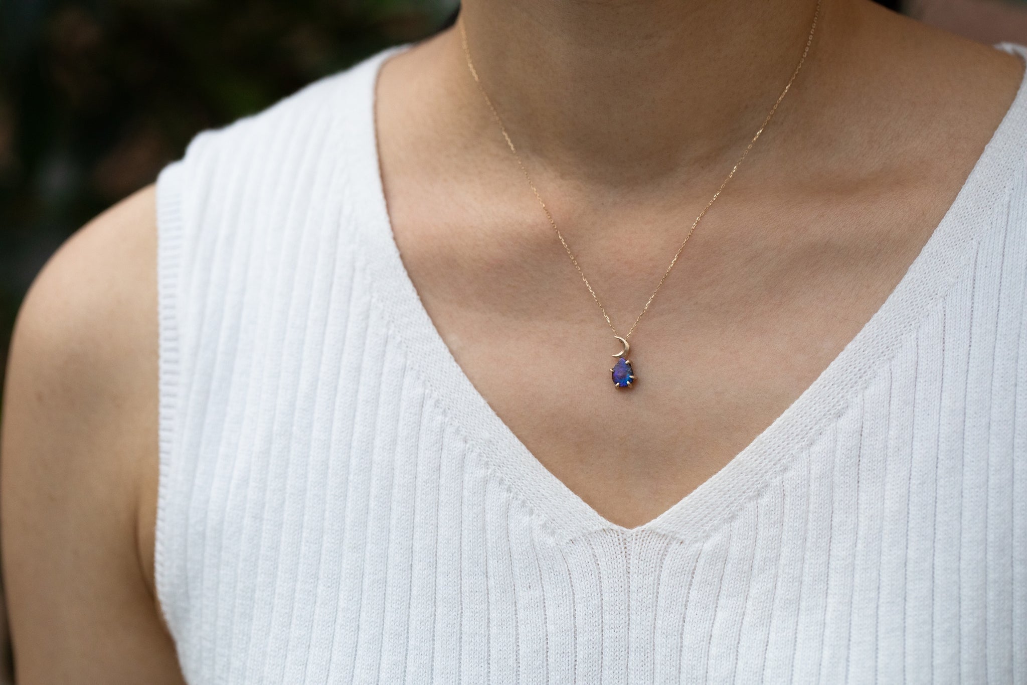 紫オパールと三日月のネックレス – ileava jewelry