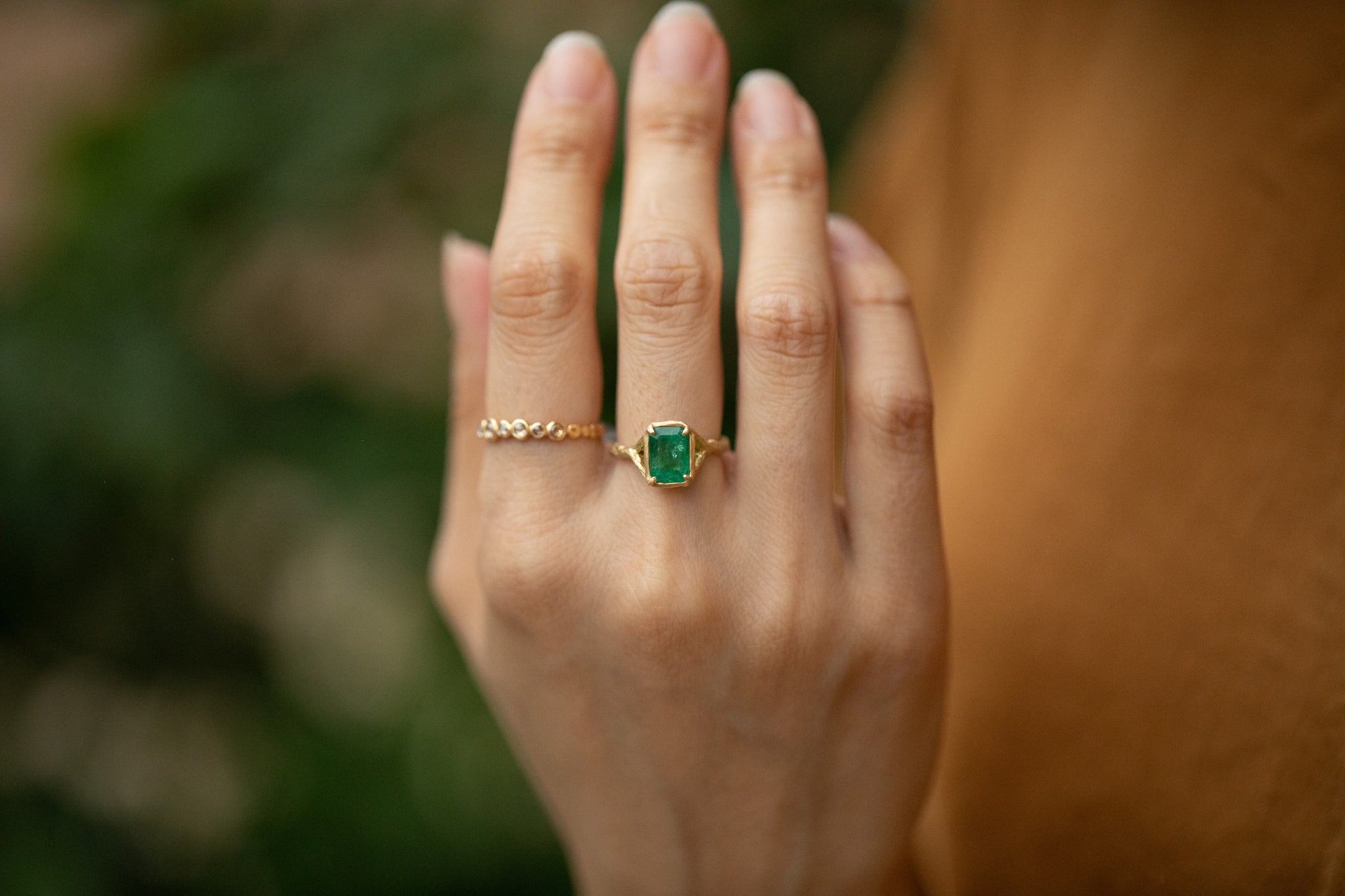 魔法の森のリング | エメラルドの森のリング – ileava jewelry