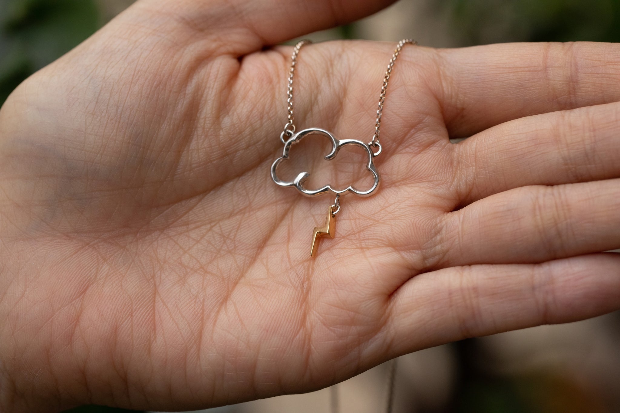 稲妻と雲のネックレス – ileava jewelry