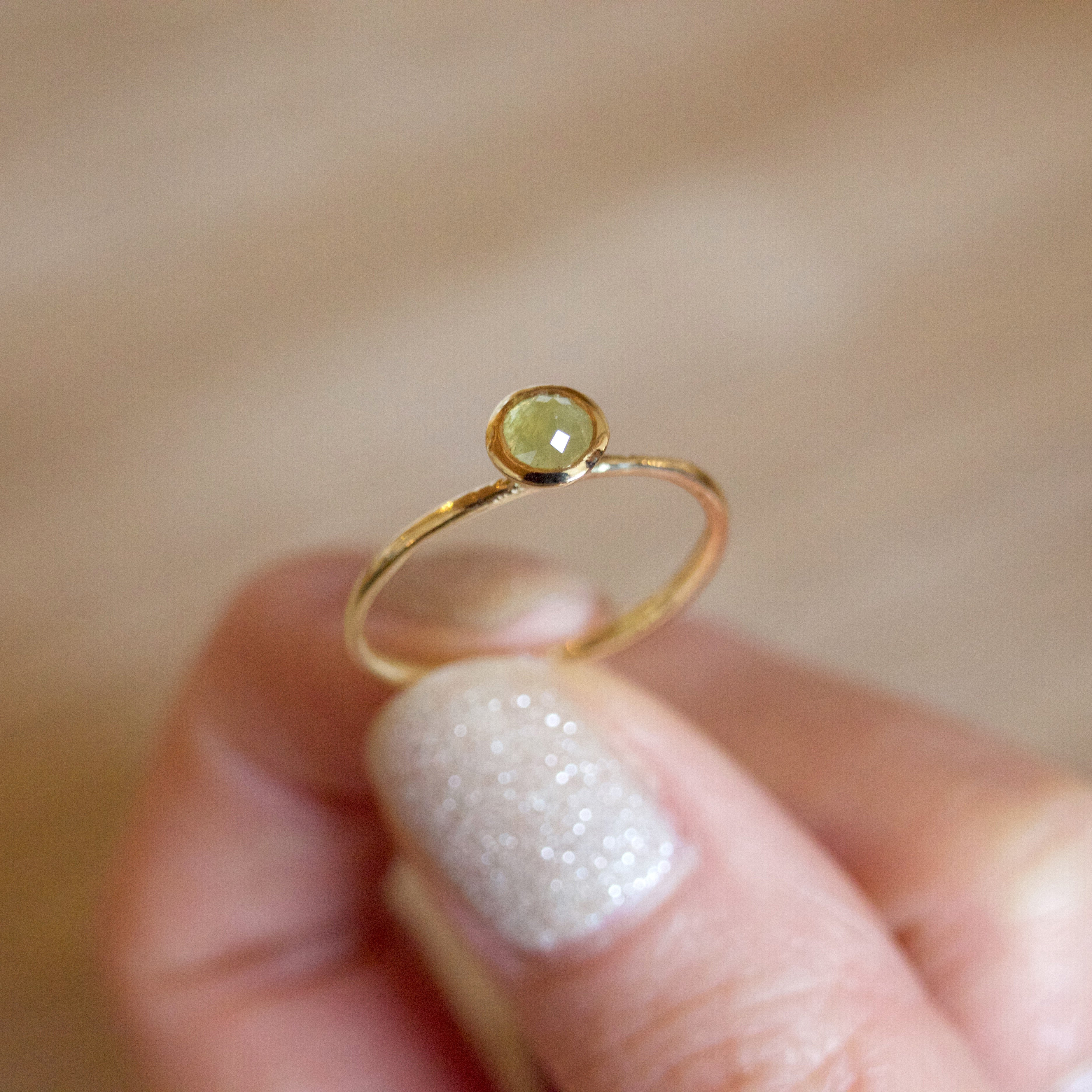 黄色いナチュラルダイヤモンドのリング K18 | イリーヴァ・ジュエリー 