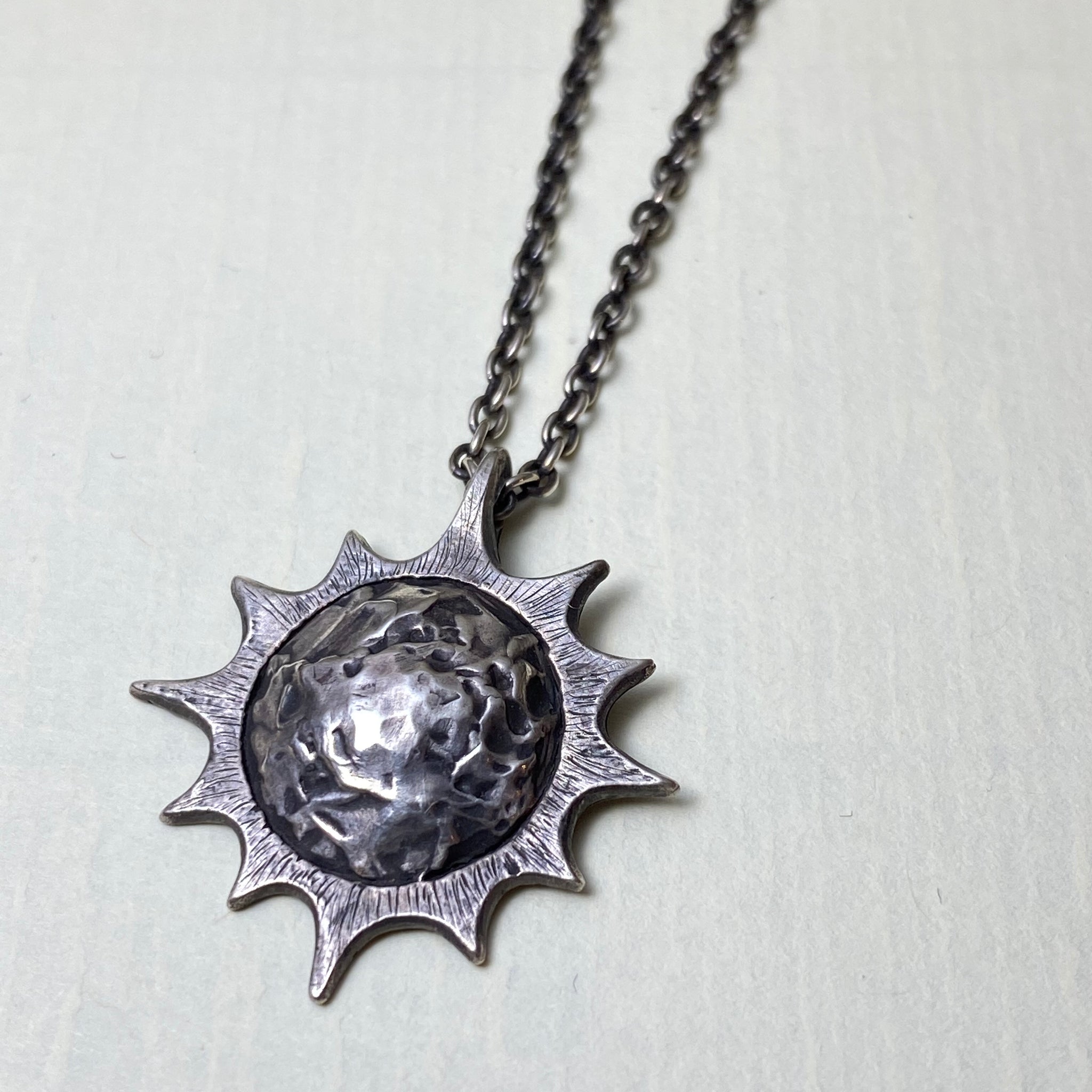 太陽シルバーネックレス – ileava jewelry